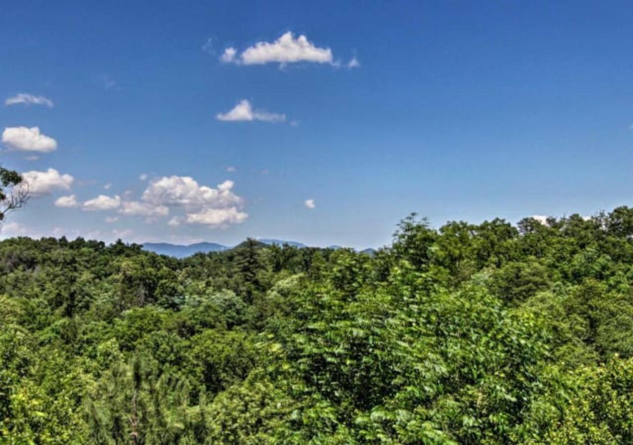 Fabulous Pet-Friendly, Family Cabin With Outdoor Kitchen, Hot Tub, Sauna, Fireplace, Theater Room, Arcade, Pool Table, And Fire Pit Within Minuties Of Dollywood Sevierville Exterior foto