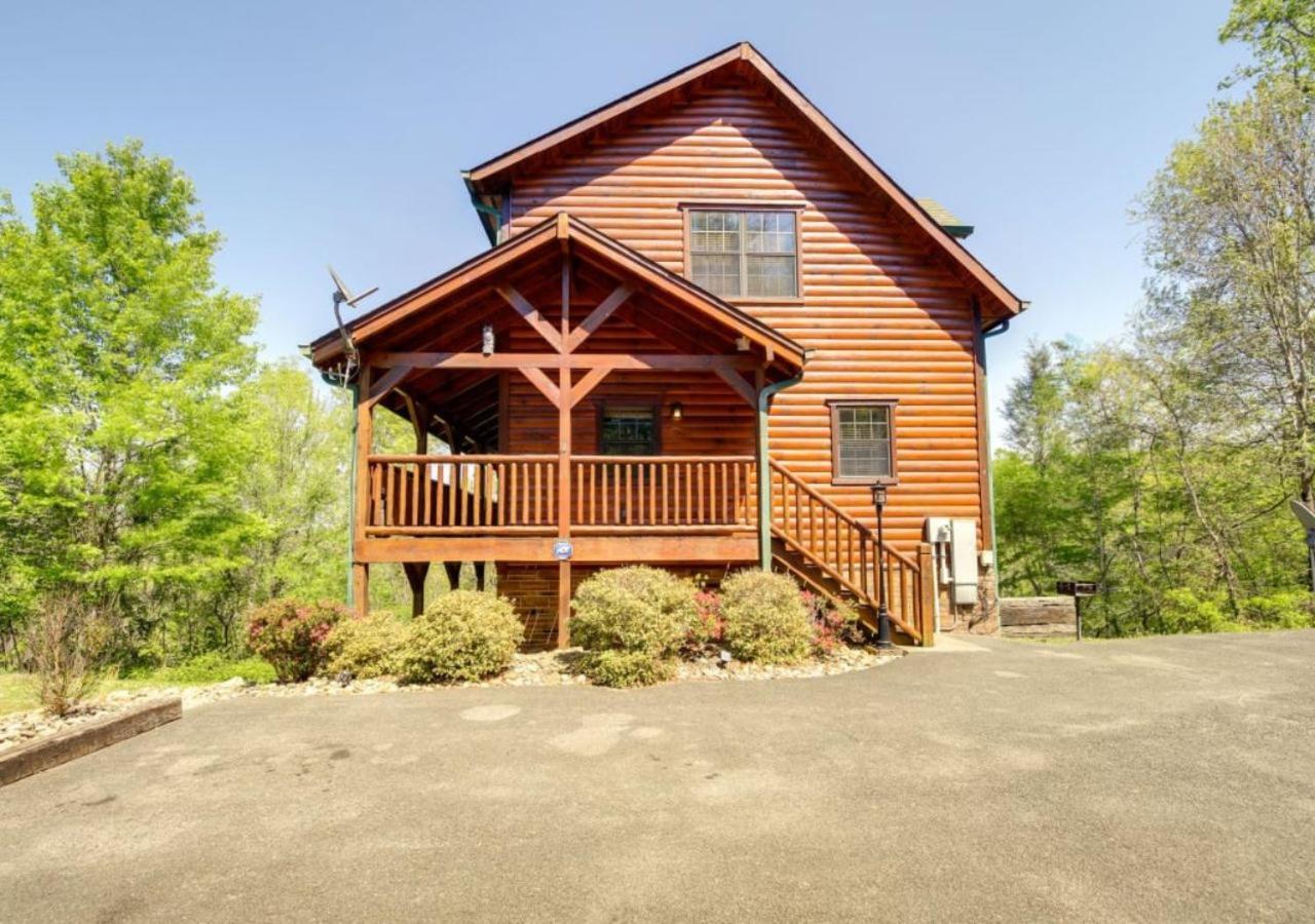 Fabulous Pet-Friendly, Family Cabin With Outdoor Kitchen, Hot Tub, Sauna, Fireplace, Theater Room, Arcade, Pool Table, And Fire Pit Within Minuties Of Dollywood Sevierville Exterior foto